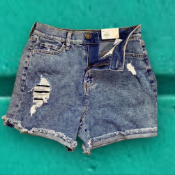 SOLD Hi-Rise Jean Shorts, Distressed, Boyfriend Midi, Acid Washed, NWT , 7/27 - Picture 7 of 9